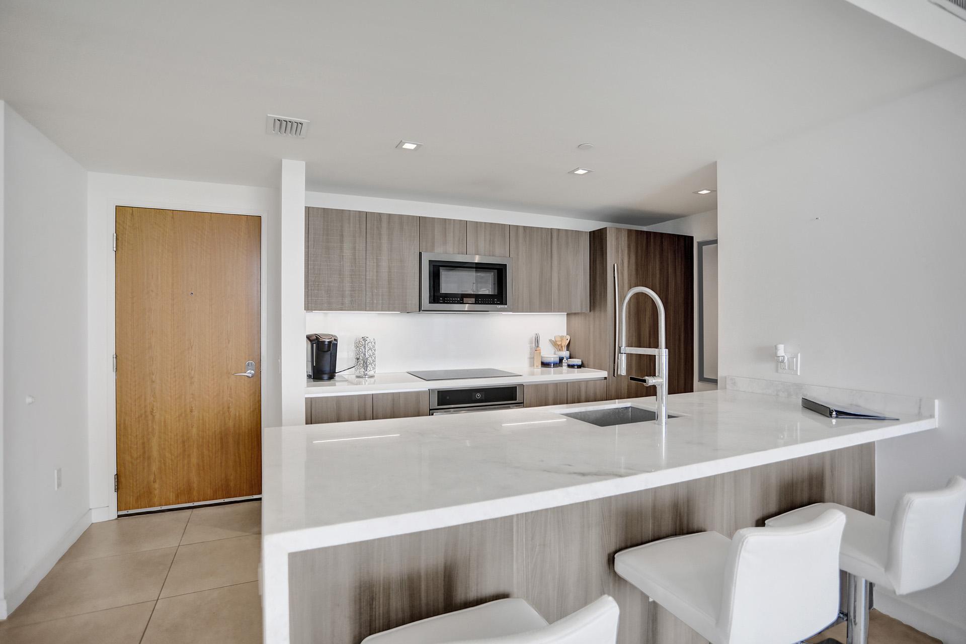 401 N Birch Road 1212