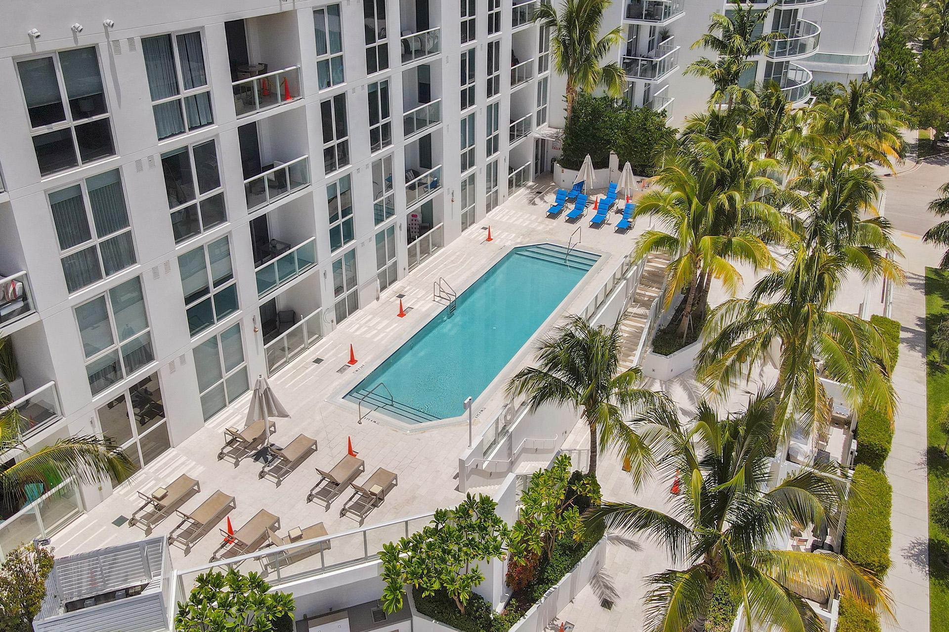 401 N Birch Road 1212