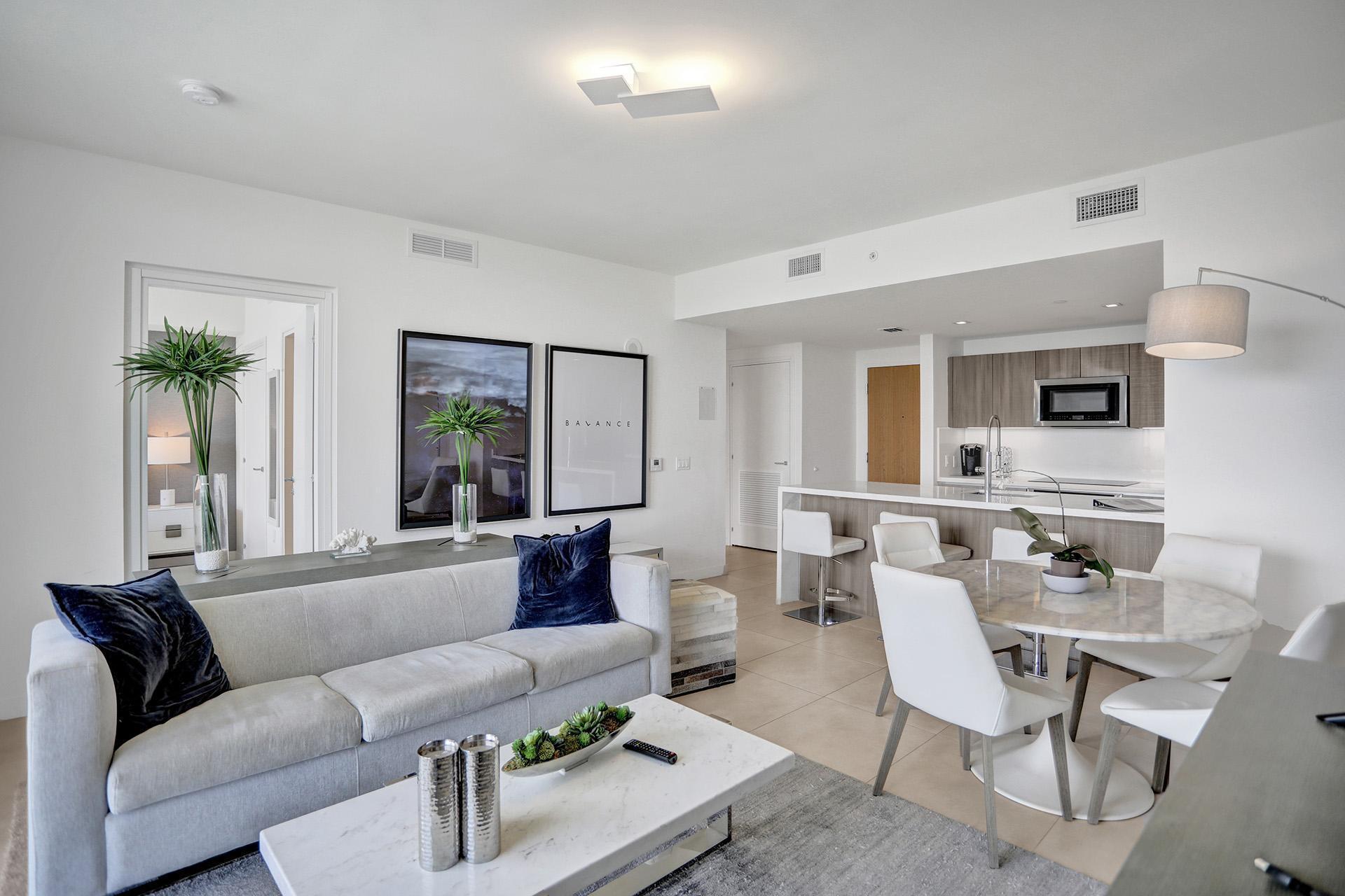 401 N Birch Road 1212