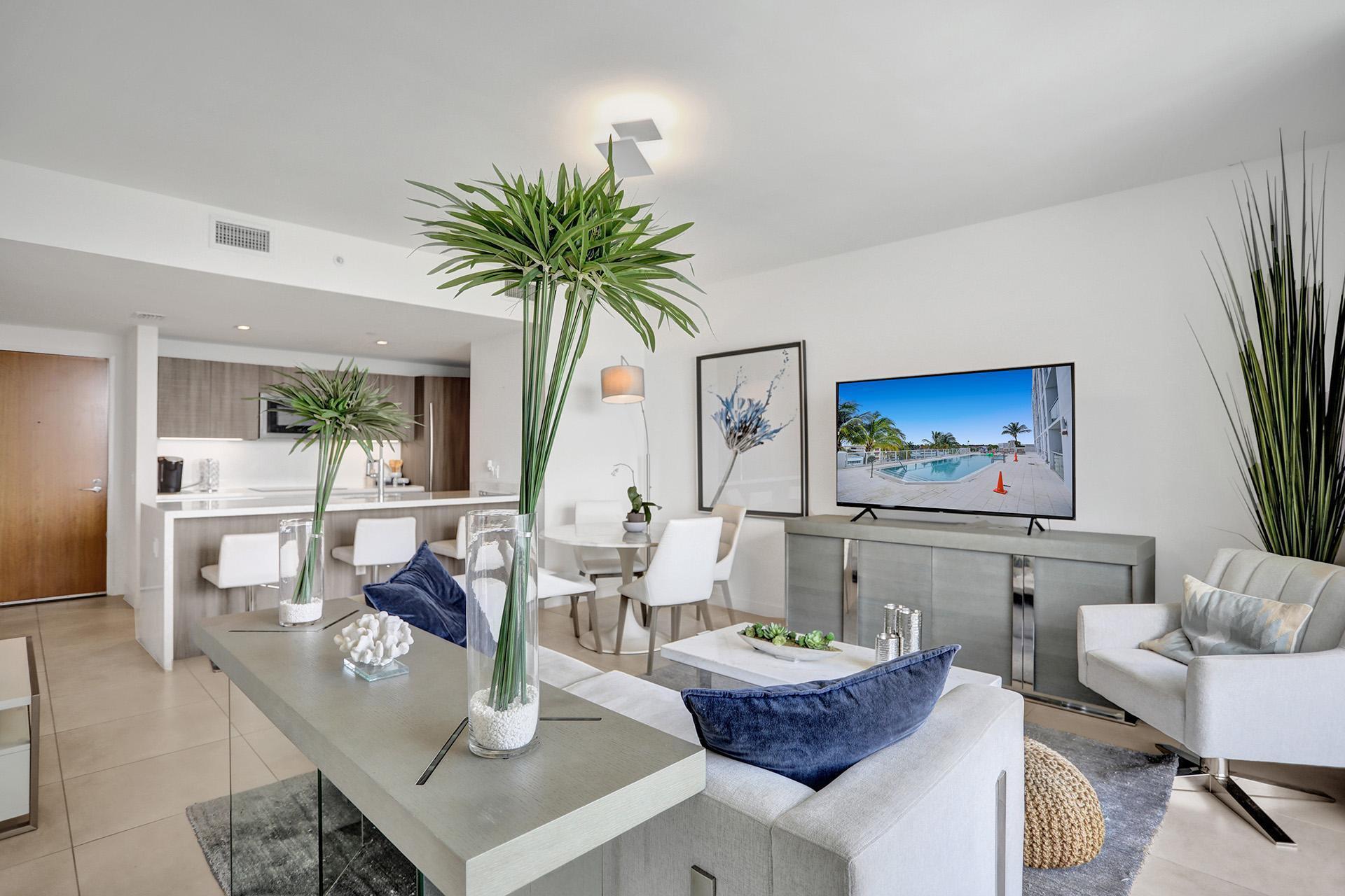 401 N Birch Road 1212