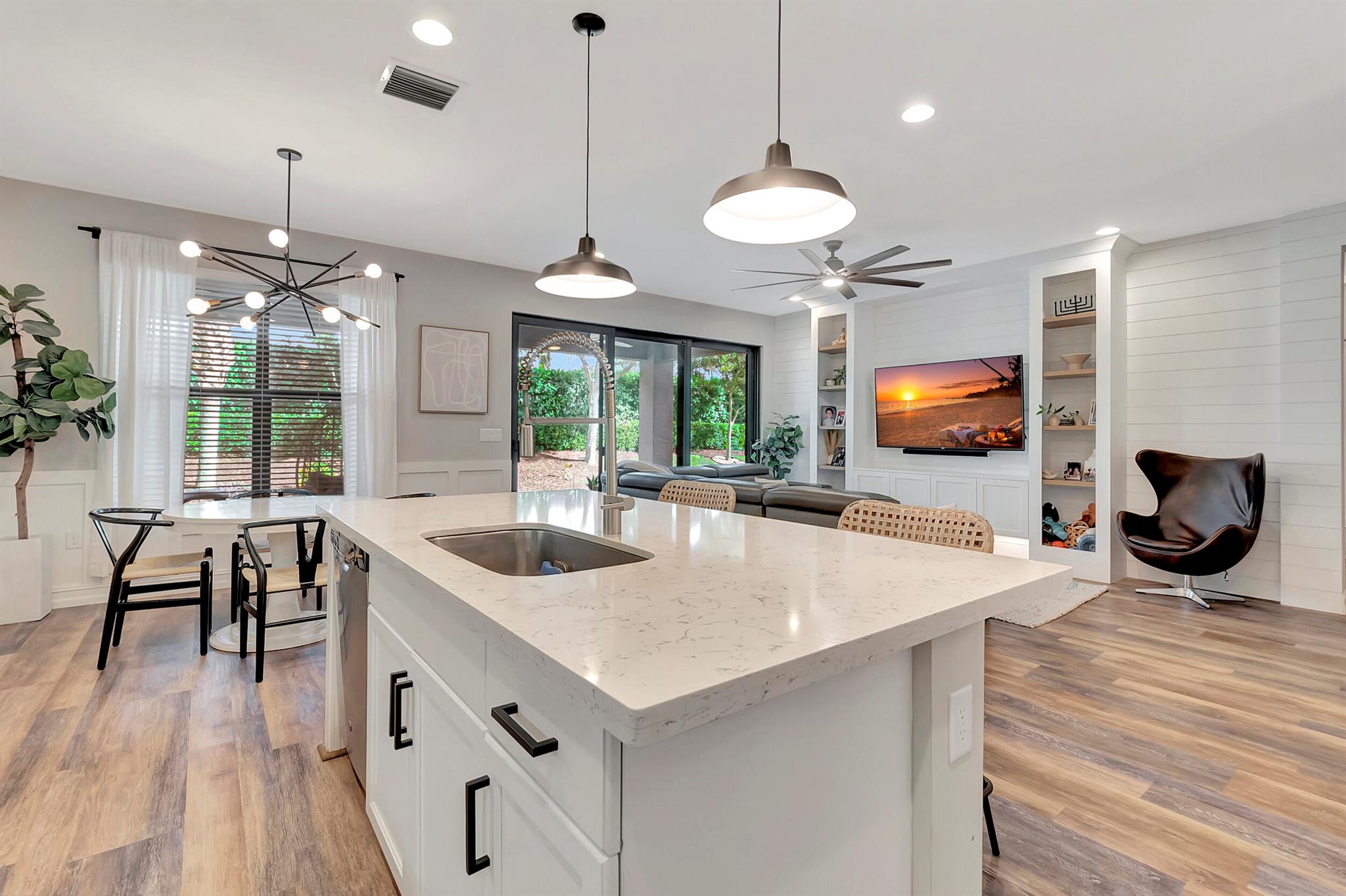 14718 Smokey Citrine Street