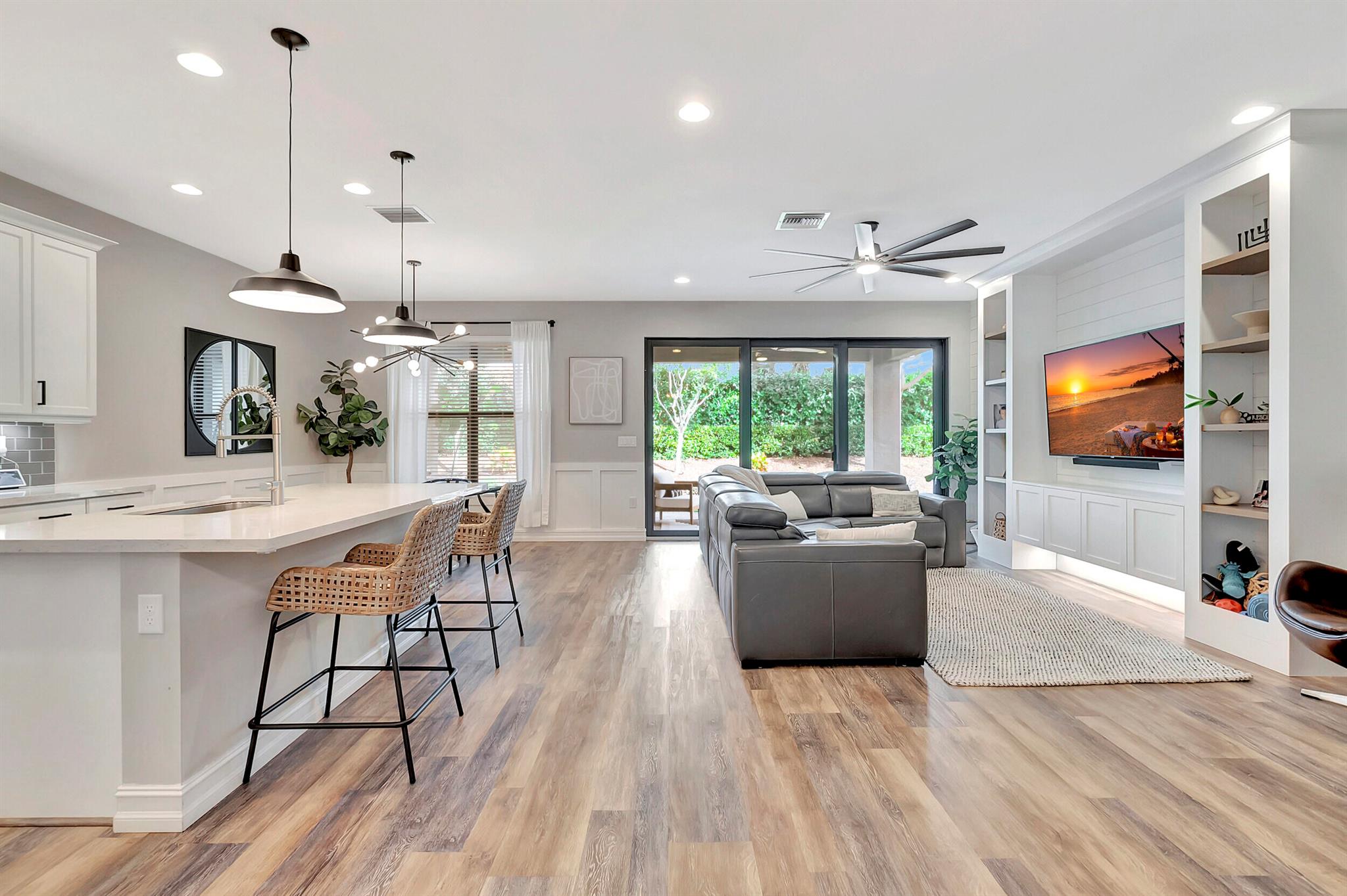 14718 Smokey Citrine Street