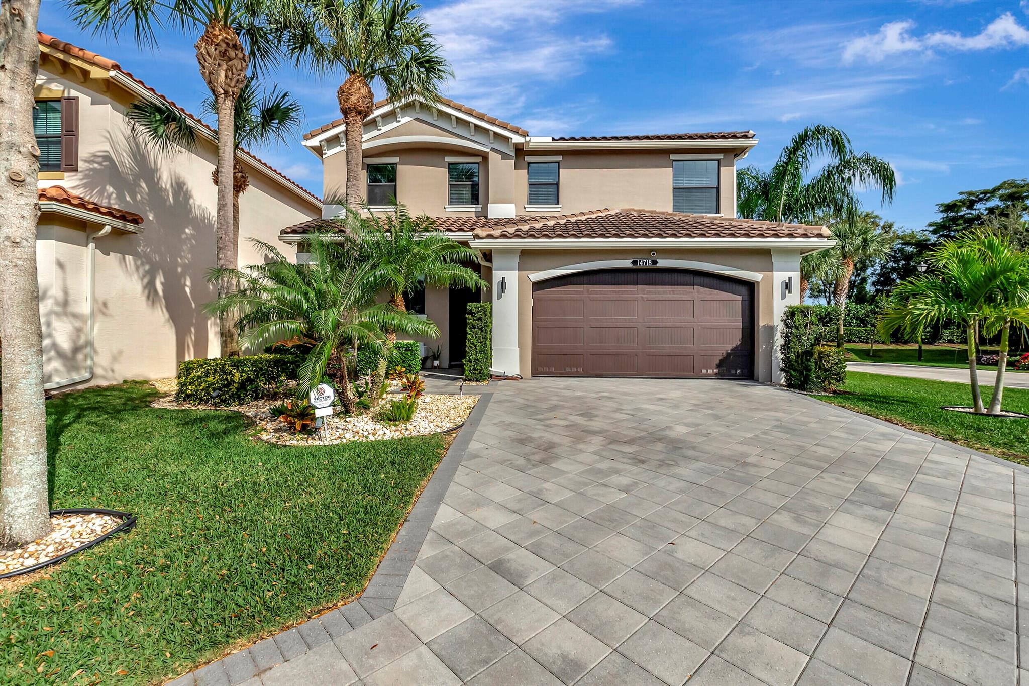 14718 Smokey Citrine Street