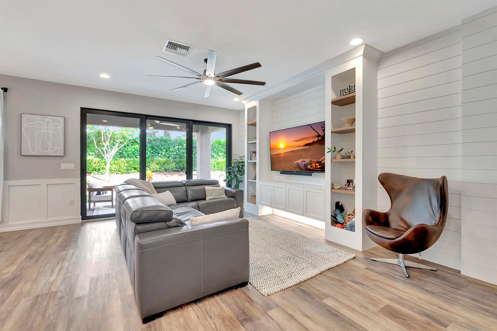 14718 Smokey Citrine Street