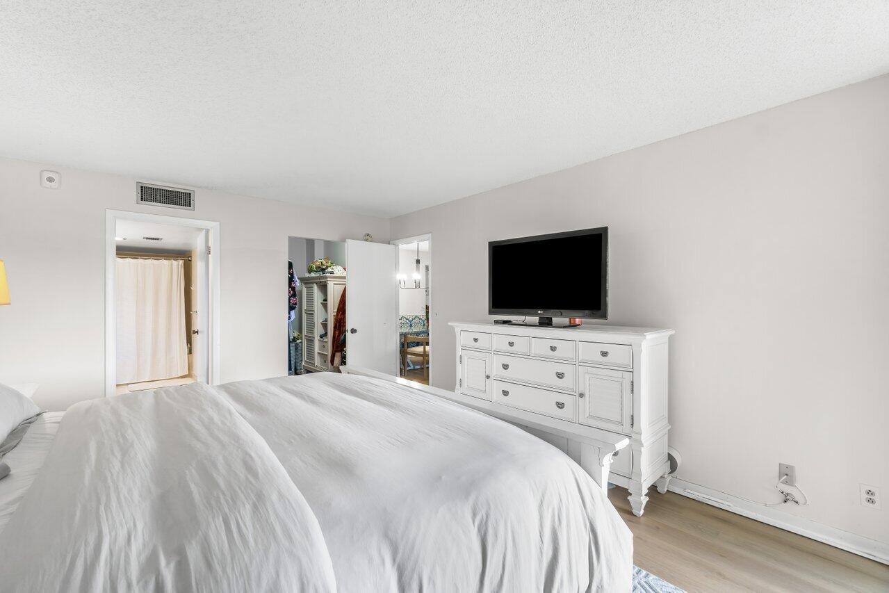 6000 NW 2nd Avenue 138