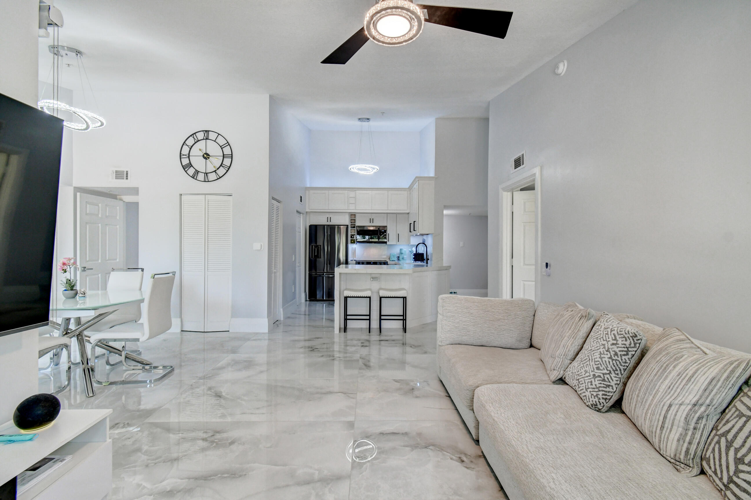 117 Villa Circle