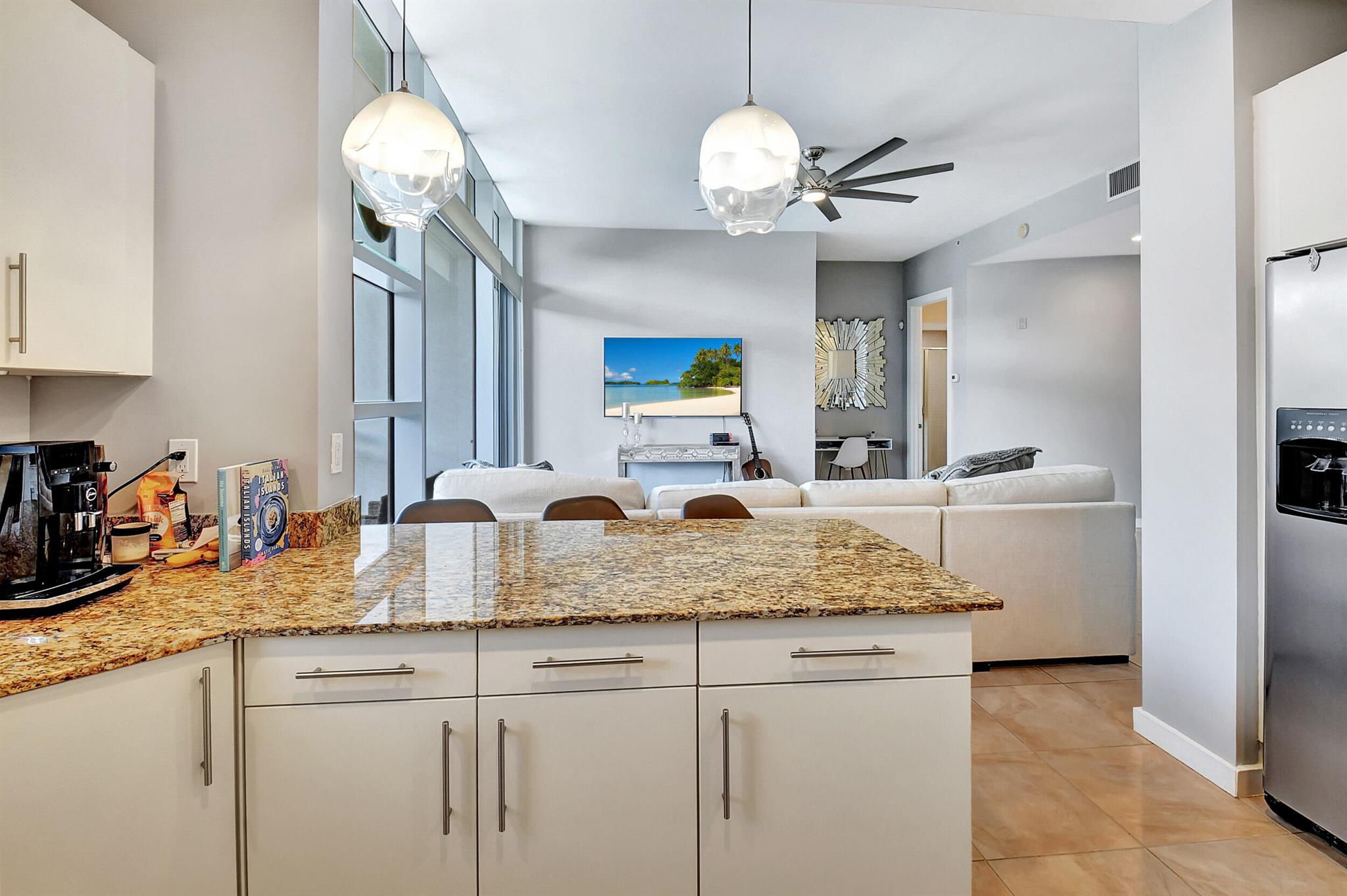 335 SE 6th Avenue 209