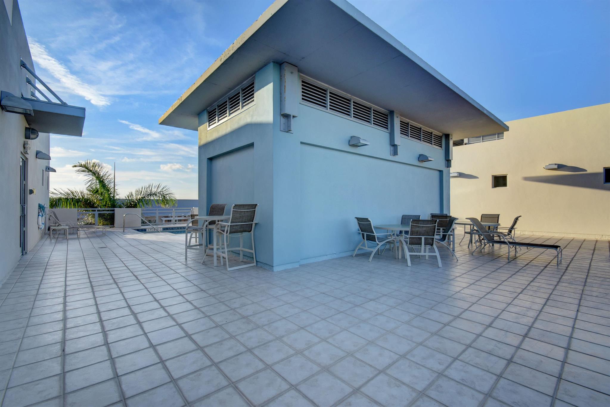 335 SE 6th Avenue 209