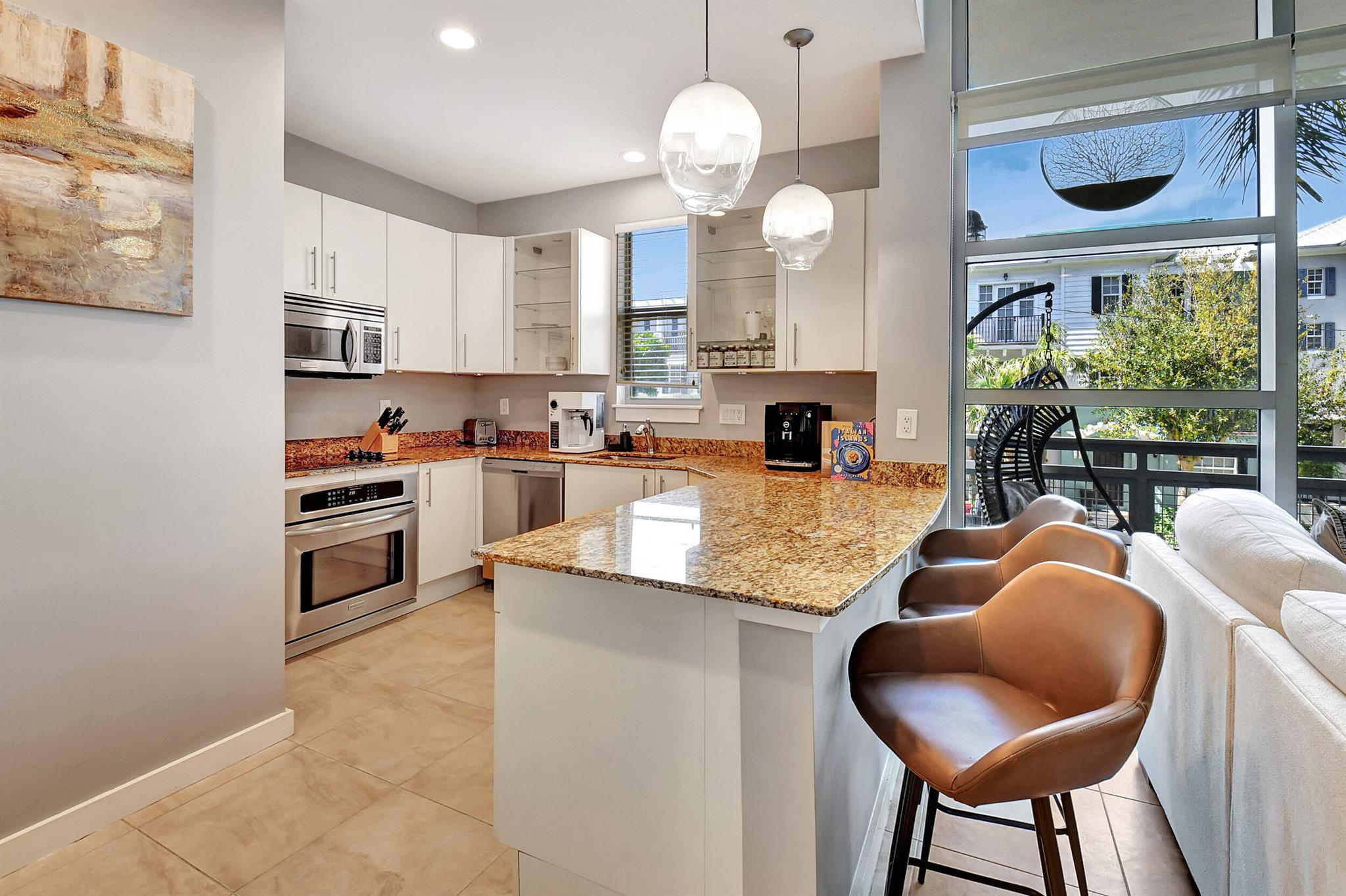 335 SE 6th Avenue 209