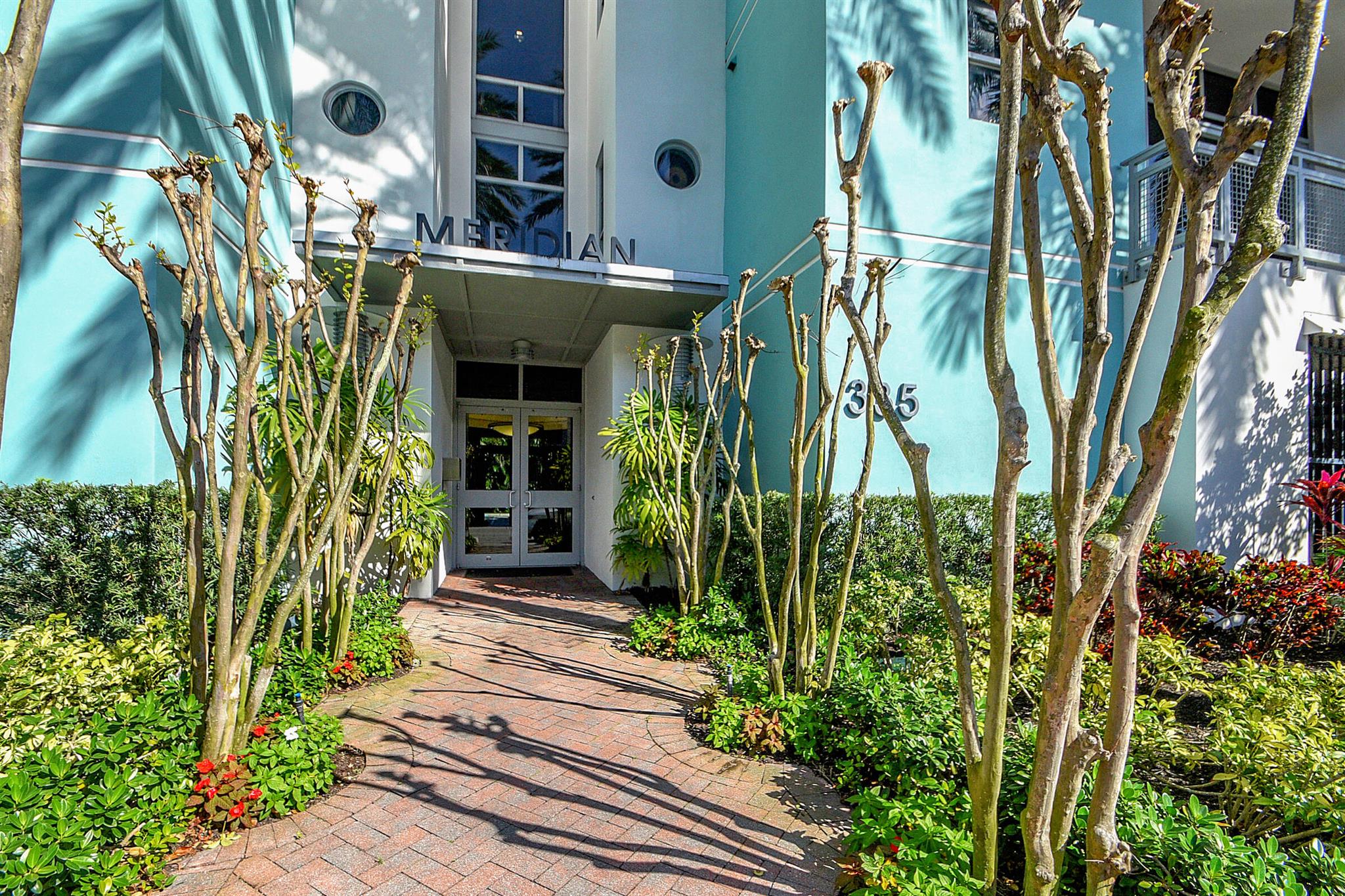 335 SE 6th Avenue 209