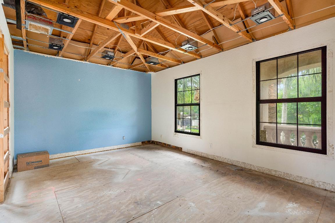 7379 Serrano Terrace