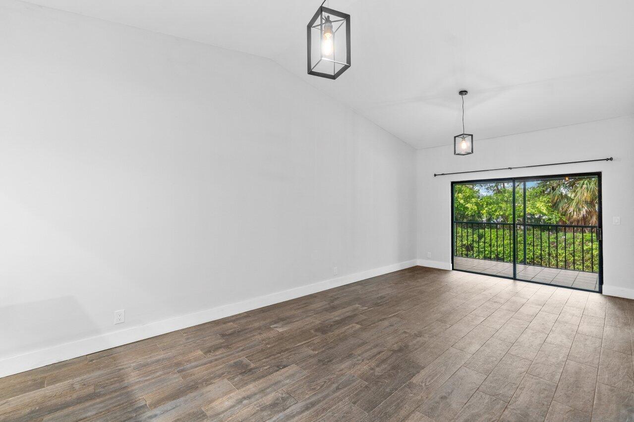 3149 Millwood Terrace M-219