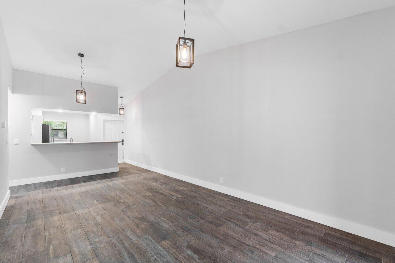 3149 Millwood Terrace M-219