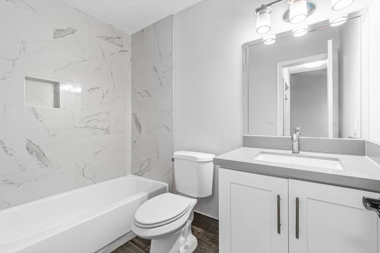 3149 Millwood Terrace M-219