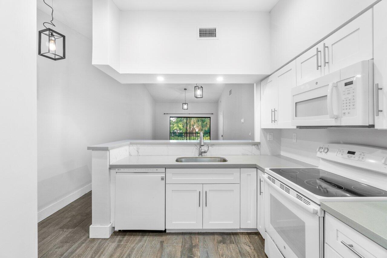 3149 Millwood Terrace M-219