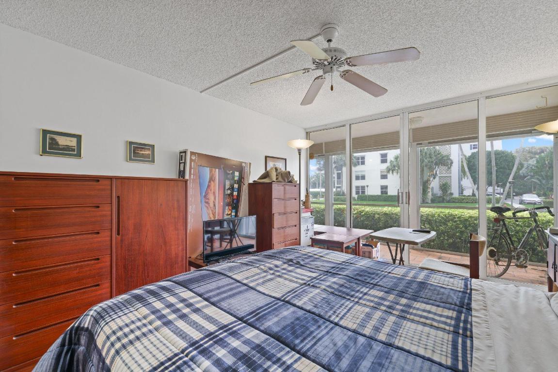 1 Harbourside Drive 4104