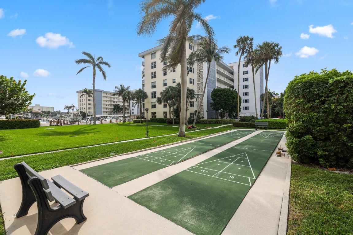 1 Harbourside Drive 4104