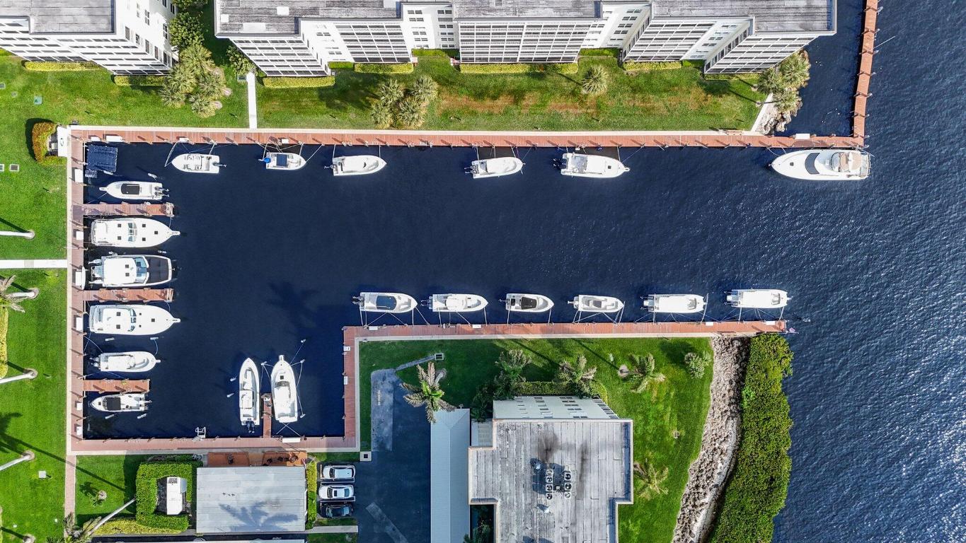 1 Harbourside Drive 4104