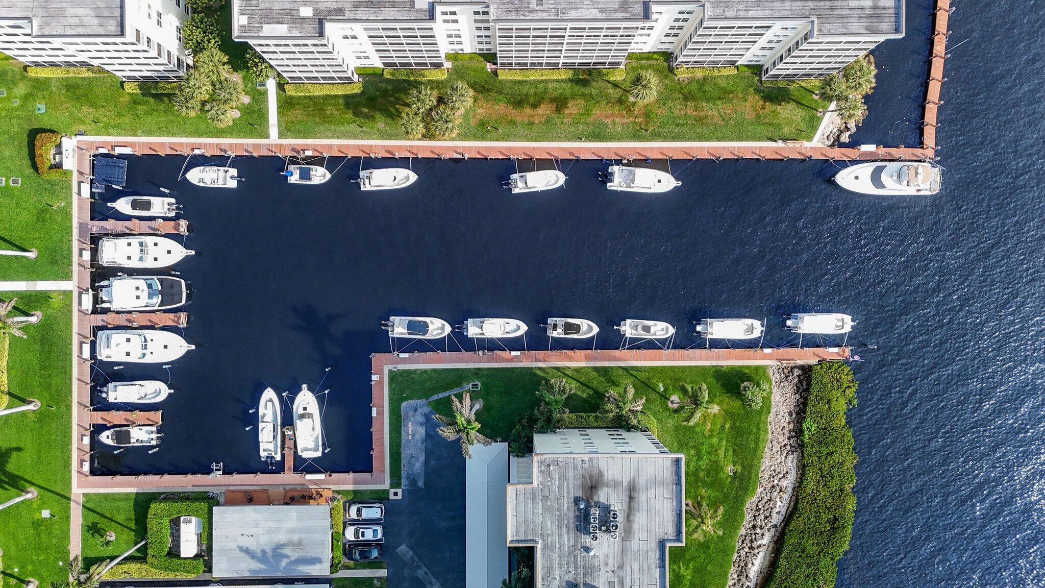 1 Harbourside Drive 4104