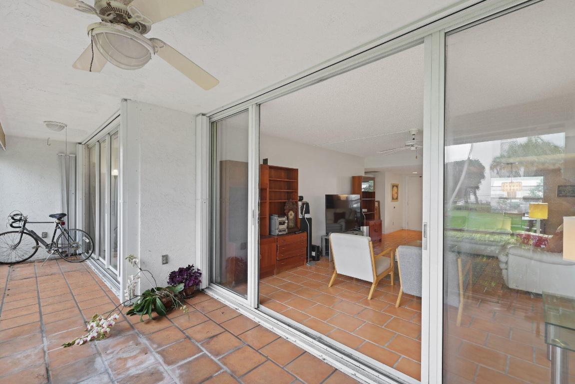 1 Harbourside Drive 4104