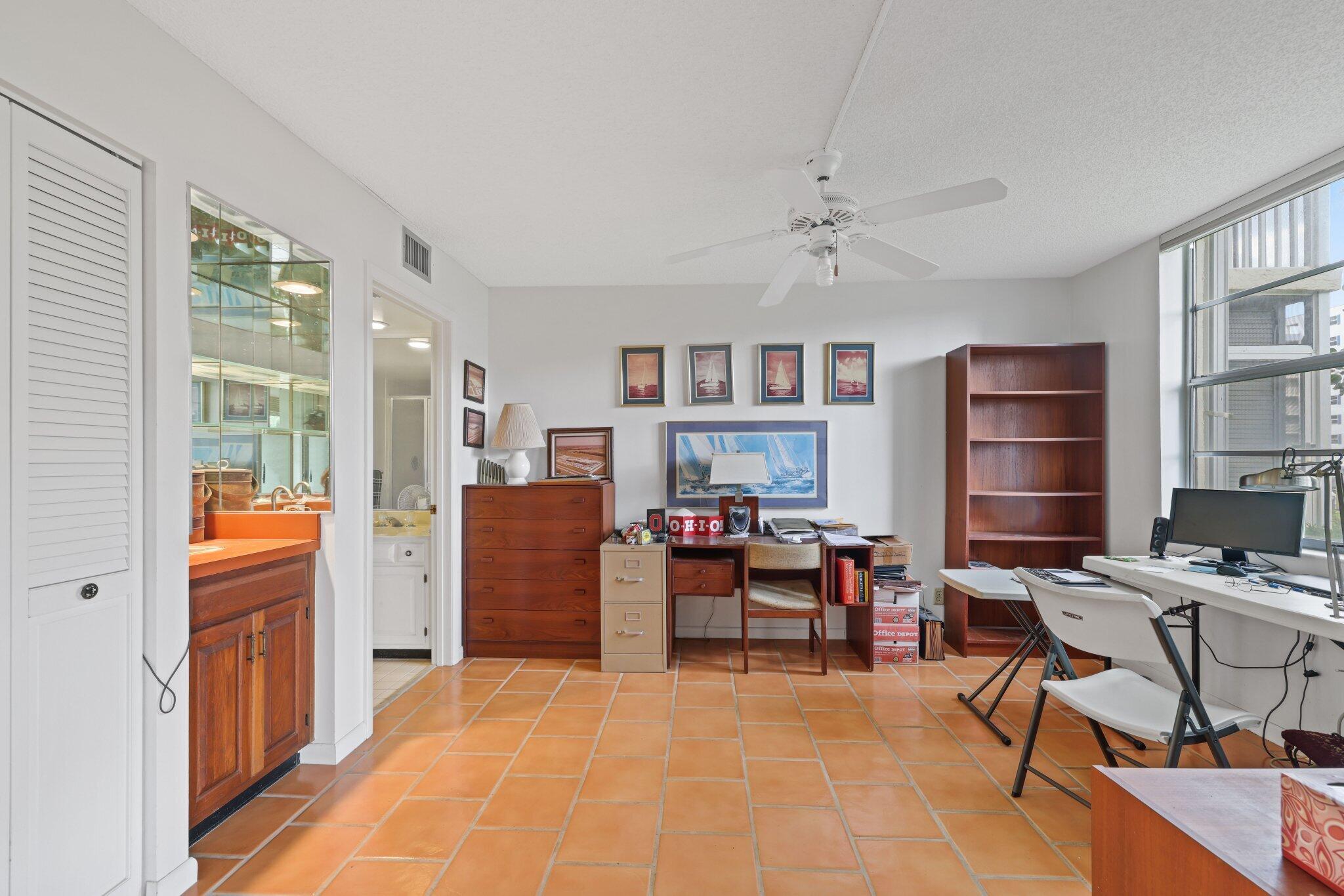 1 Harbourside Drive 4104