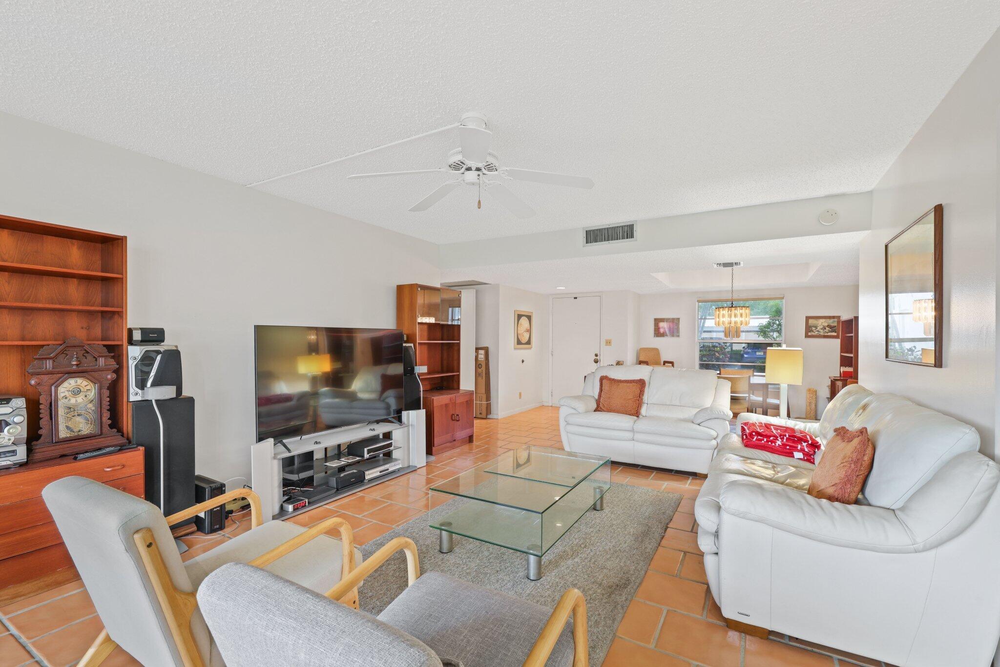 1 Harbourside Drive 4104