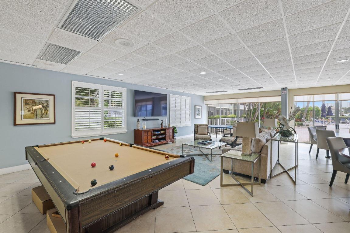 1 Harbourside Drive 4104