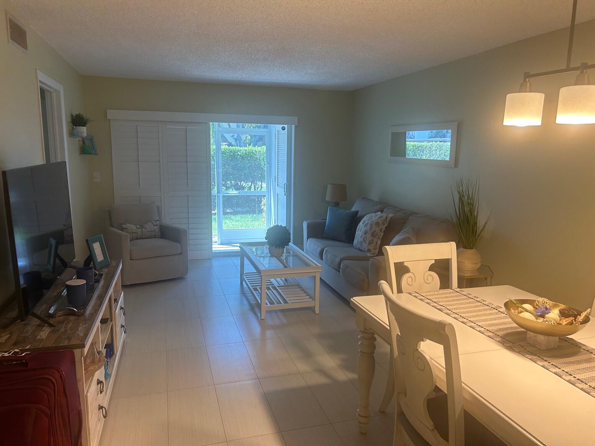 207 Tropic Isle Drive 1140