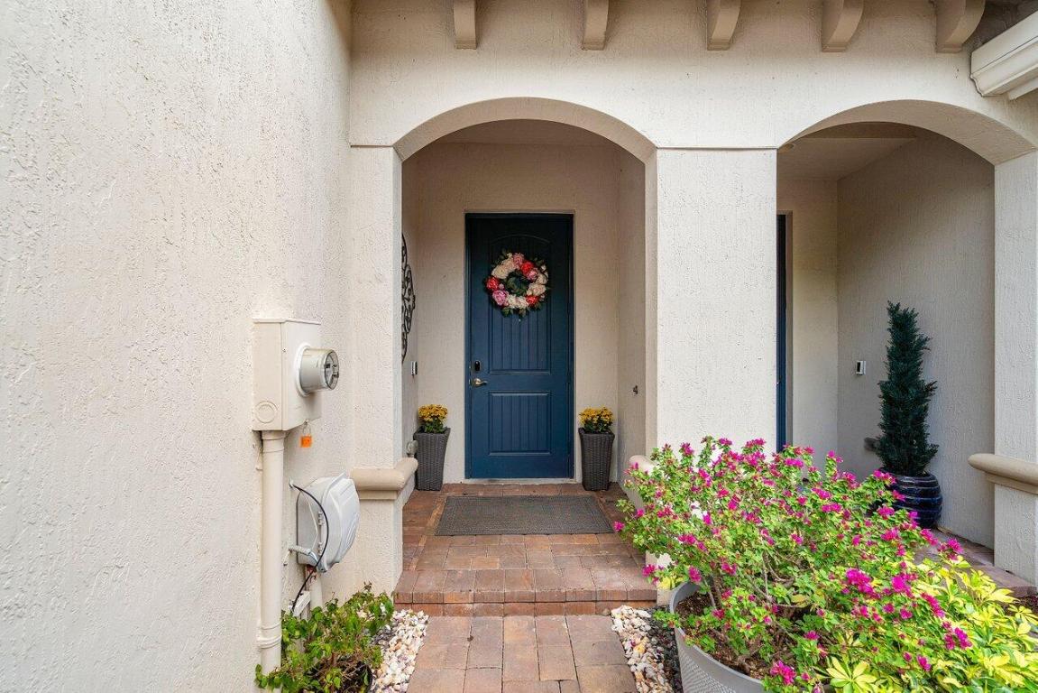 1115 Vermilion Drive