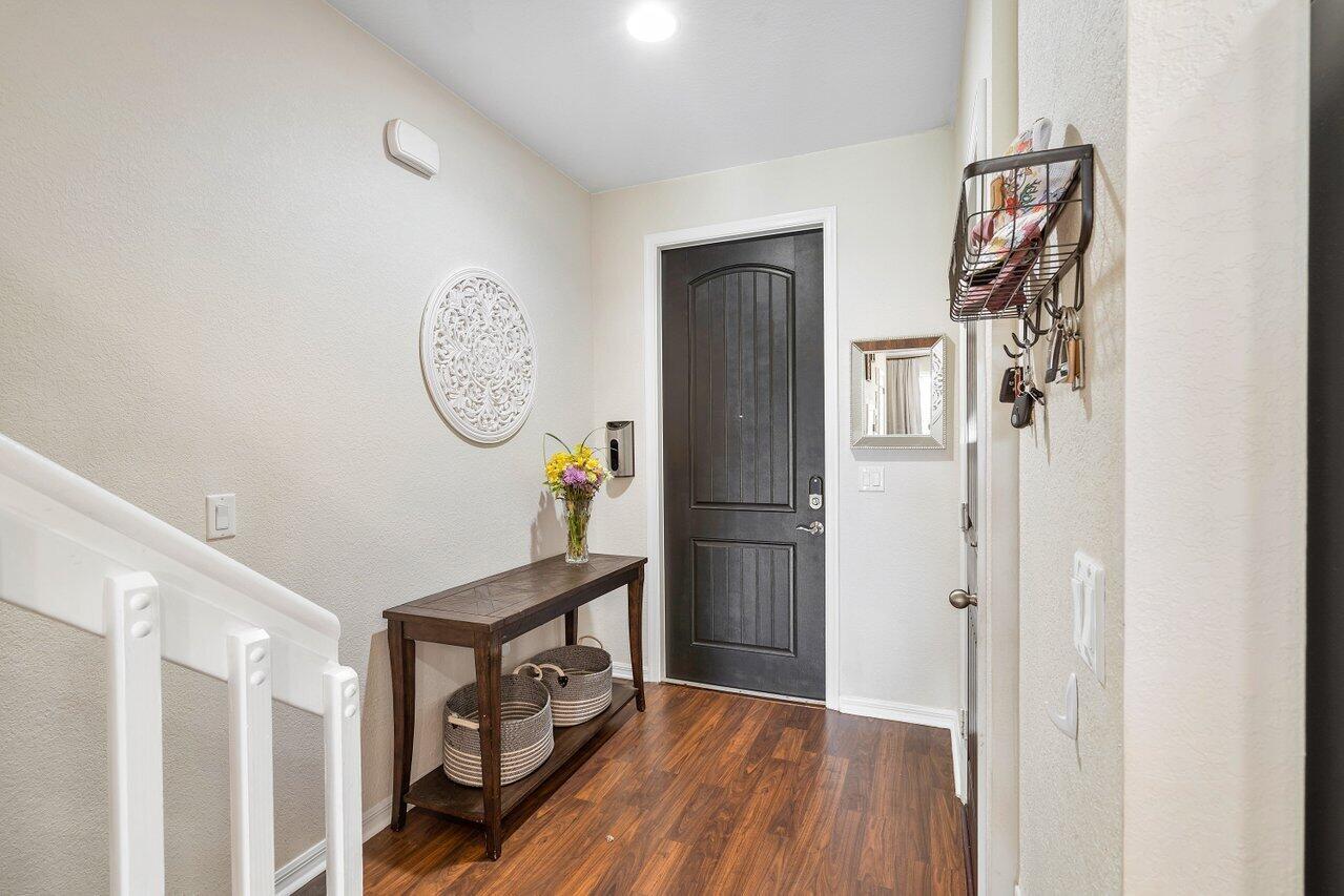 1115 Vermilion Drive