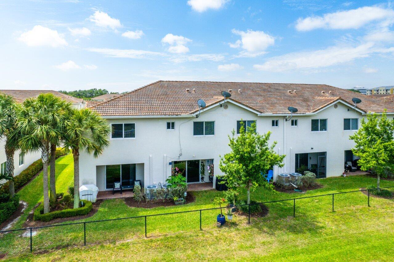 1115 Vermilion Drive