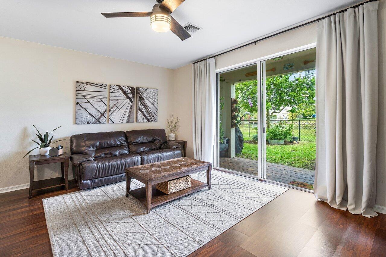 1115 Vermilion Drive