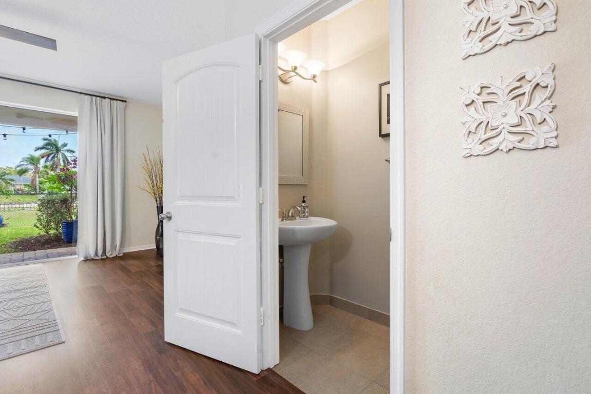 1115 Vermilion Drive