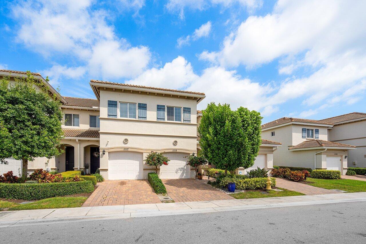 1115 Vermilion Drive