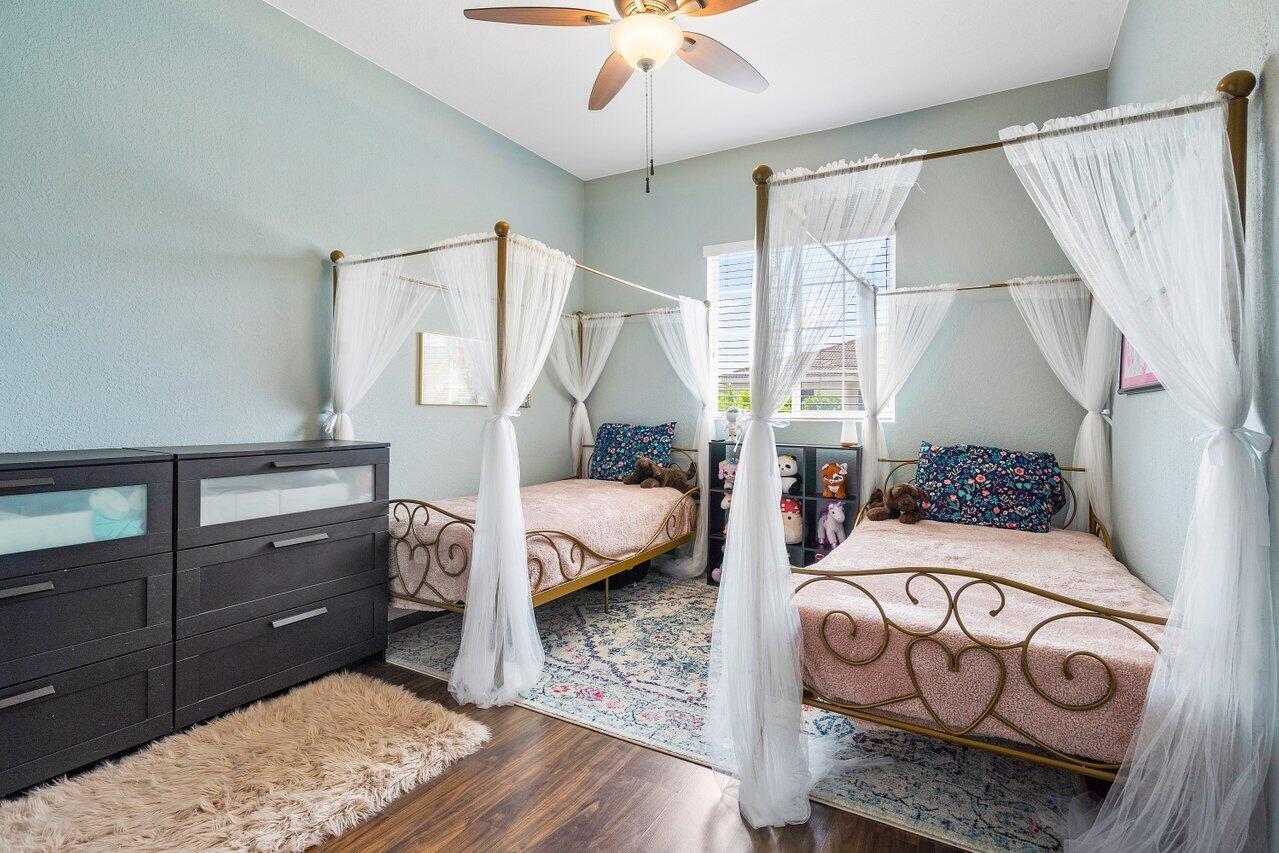 1115 Vermilion Drive