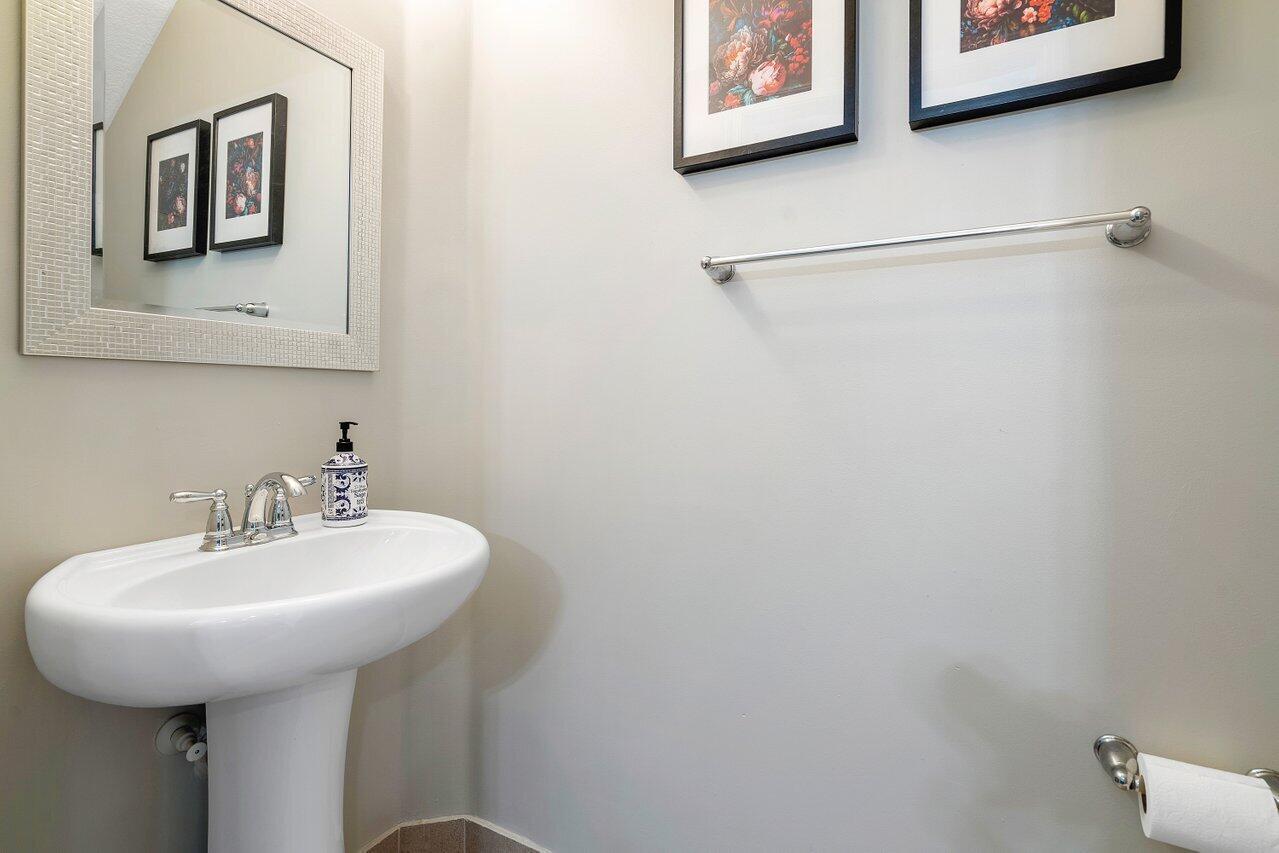 1115 Vermilion Drive