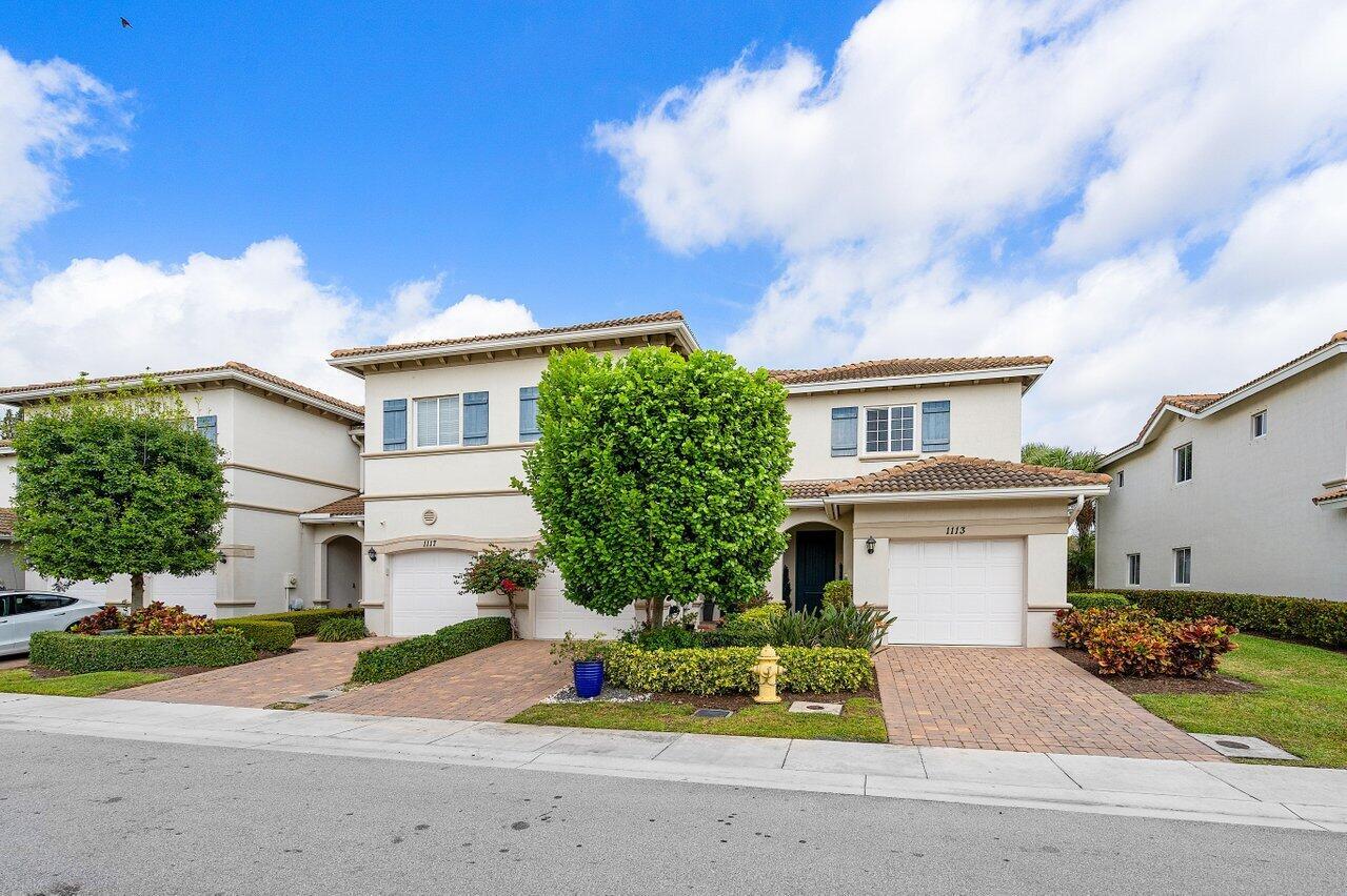 1115 Vermilion Drive