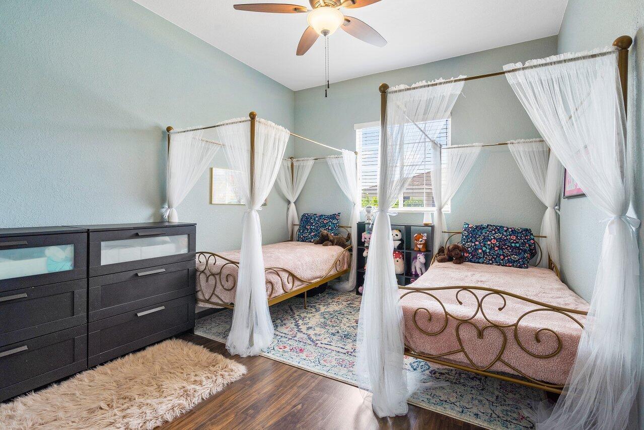 1115 Vermilion Drive