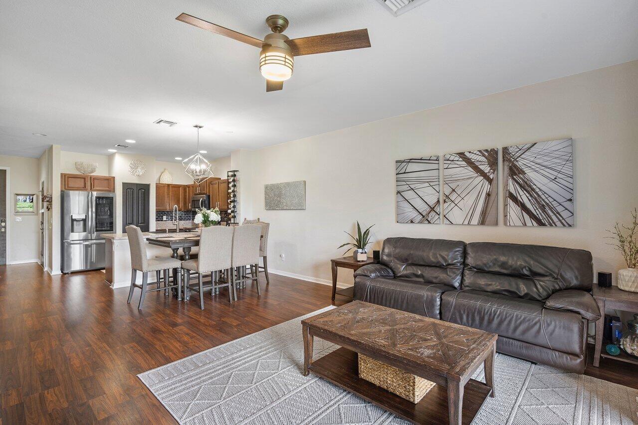 1115 Vermilion Drive