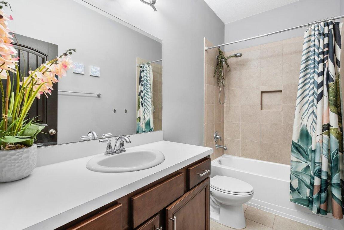 1115 Vermilion Drive