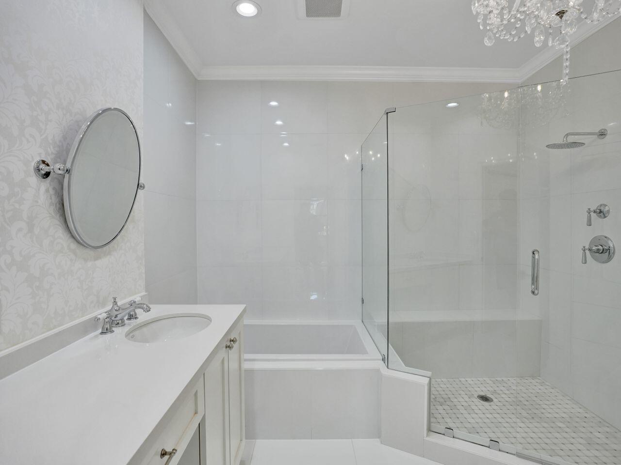 6752 Montego Bay Boulevard E