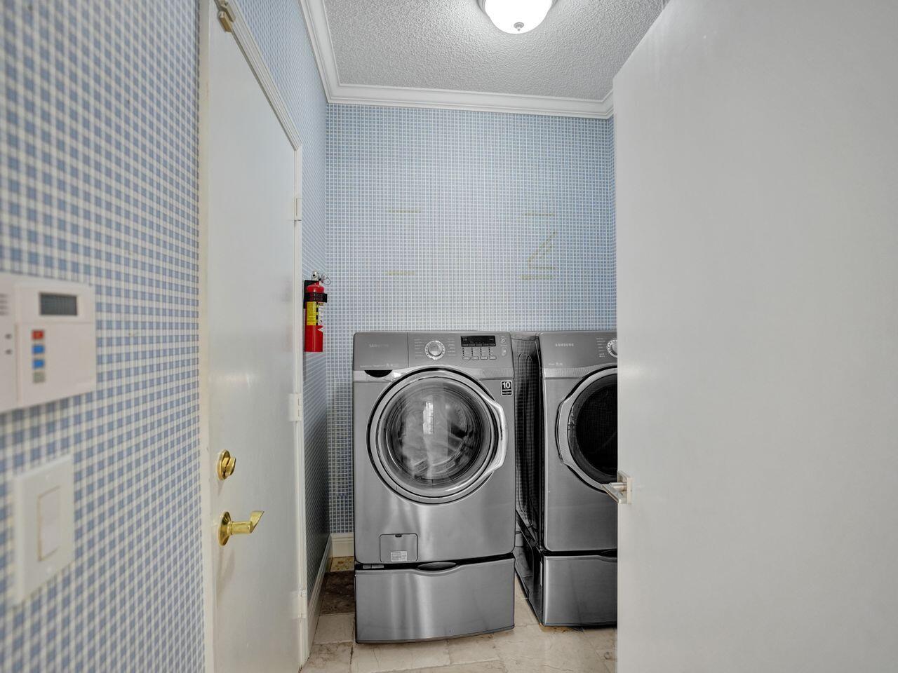 6752 Montego Bay Boulevard E