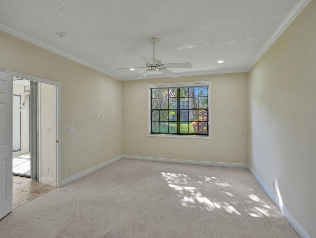 6752 Montego Bay Boulevard E