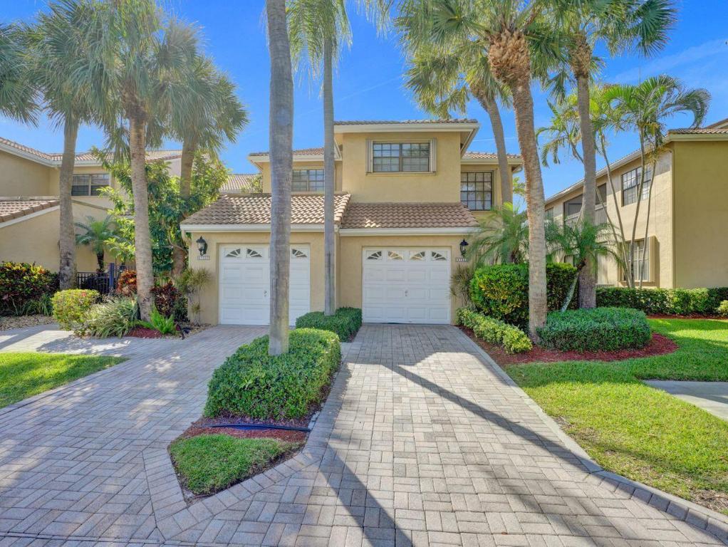 6752 Montego Bay Boulevard E