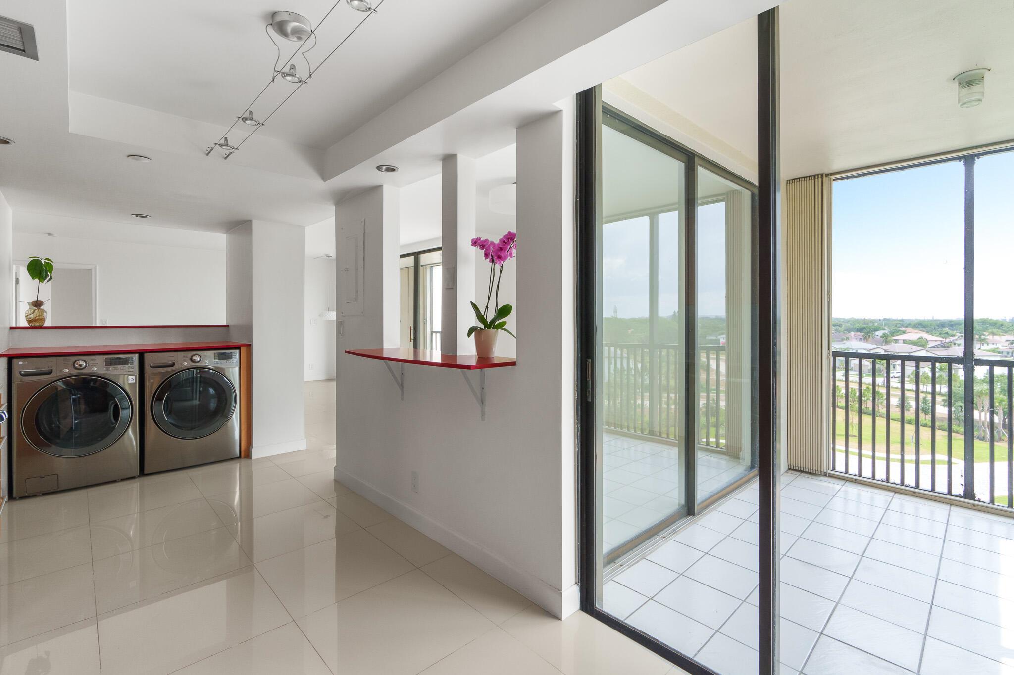 5951 Wellesley Park Drive 606