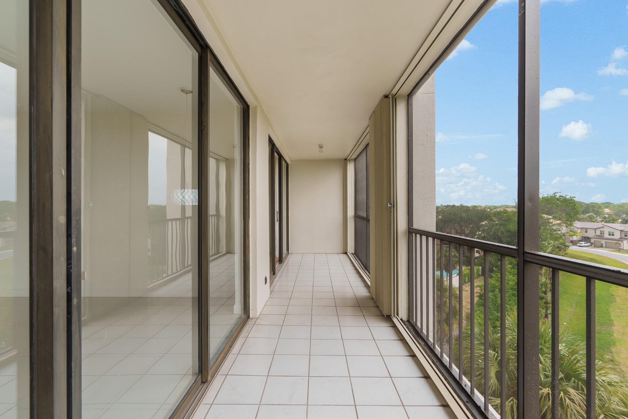 5951 Wellesley Park Drive 606