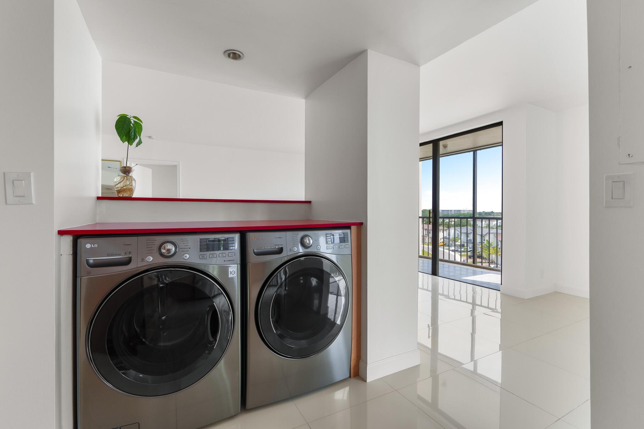 5951 Wellesley Park Drive 606