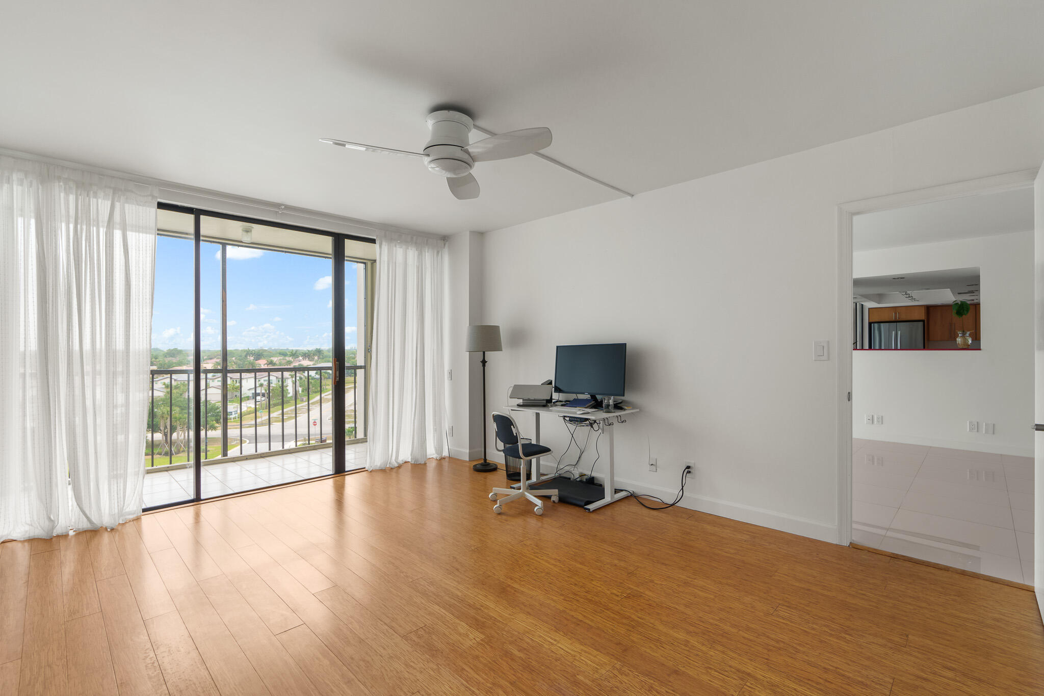 5951 Wellesley Park Drive 606