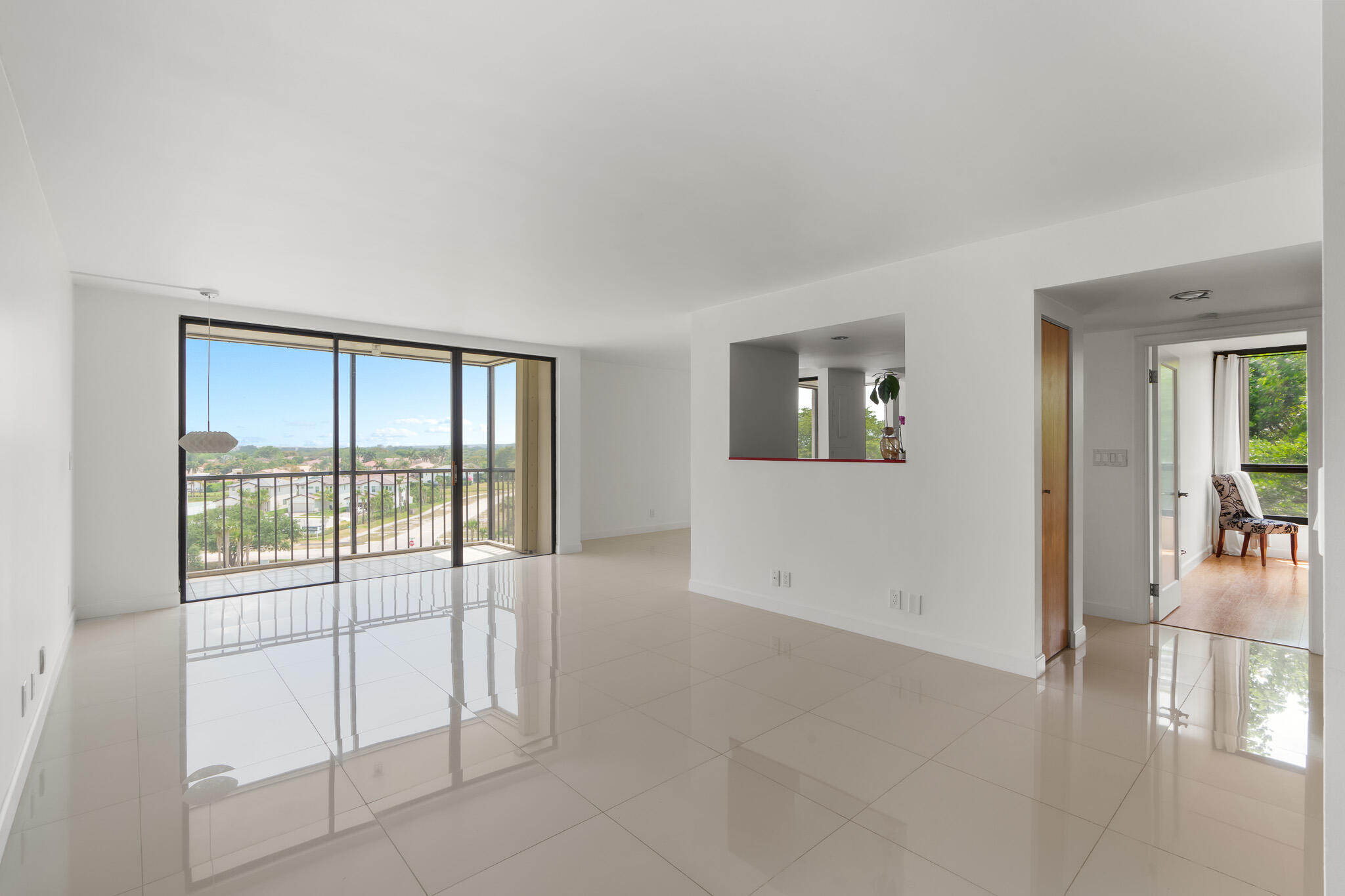 5951 Wellesley Park Drive 606