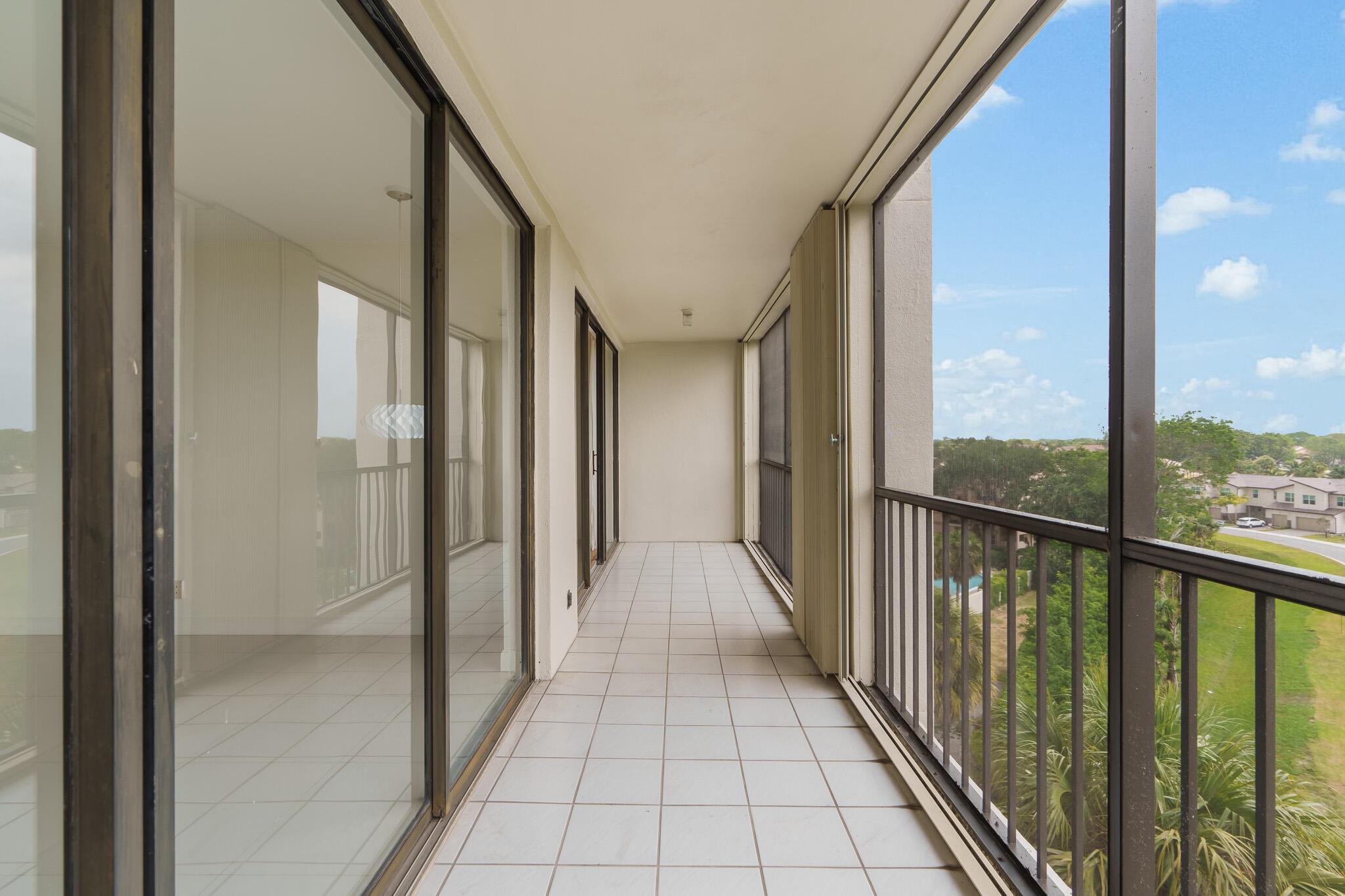 5951 Wellesley Park Drive 606